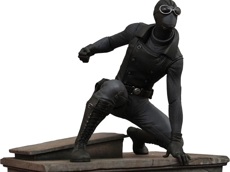 Spider Noir Modell-Figur (Spinnen Pose)