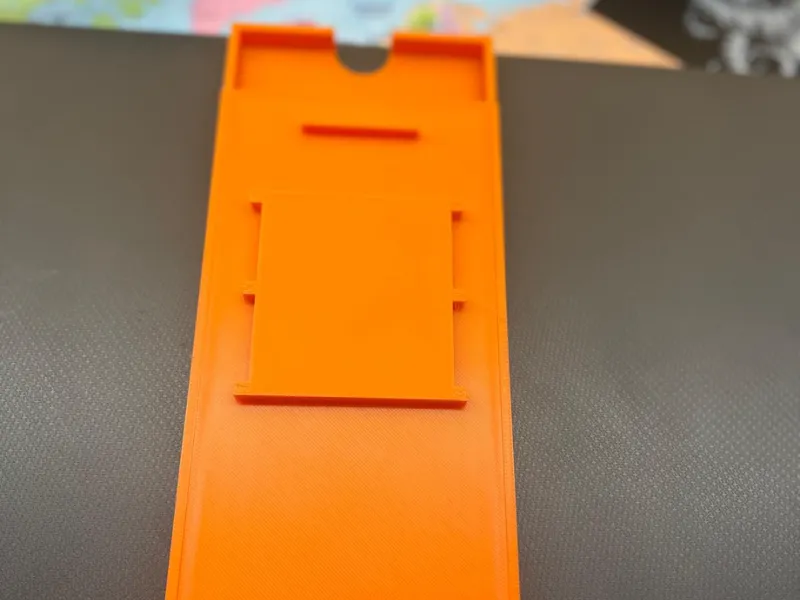 Box for (folded) papers (Paper size 93mmx226mm)