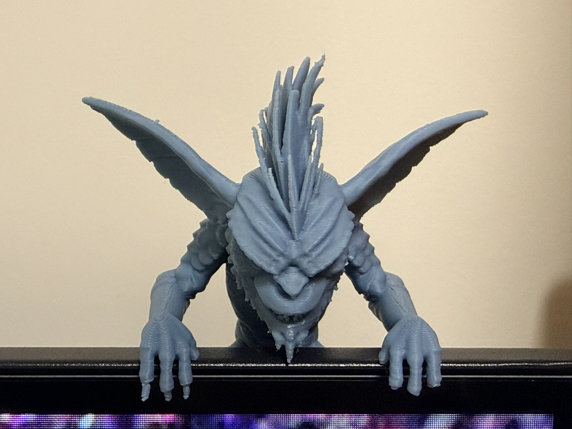 Stripe Gremlin - Monitor Sitter & Screen Prowler