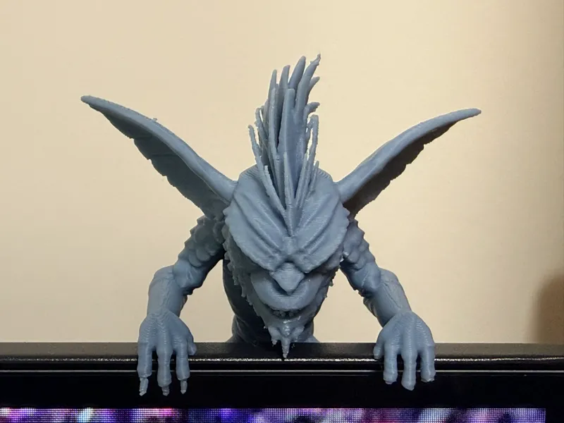 Stripe Gremlin - Monitor Sitter & Screen Prowler