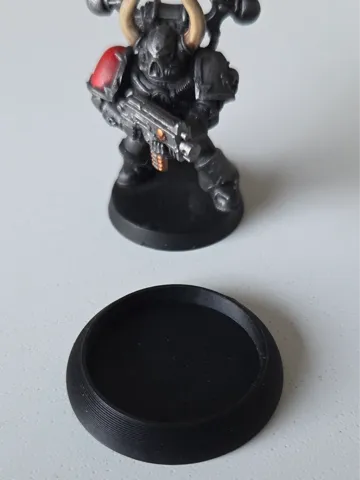 Escenografía en miniatura: Tabletop Mini Base Adapter from 25mm to 32mm — vista de referencia 2