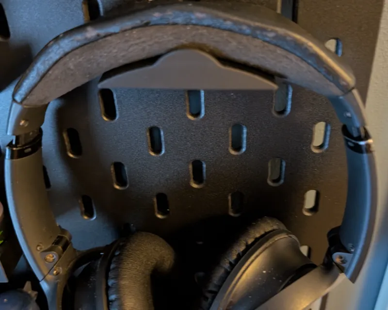 IKEA Skådis / Skadis minimalistic headphone hanger