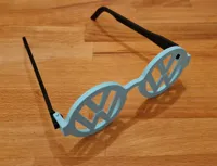Lunettes Volkswagen et Mercedes — photo 2