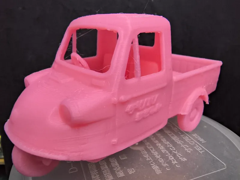 昭和レトロな３輪自動車