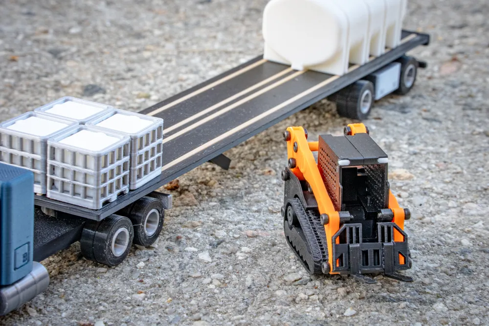 1/64 Scale Kubota Track Loader/Skidsteer - MakerWorld 3D Model | 3Drop