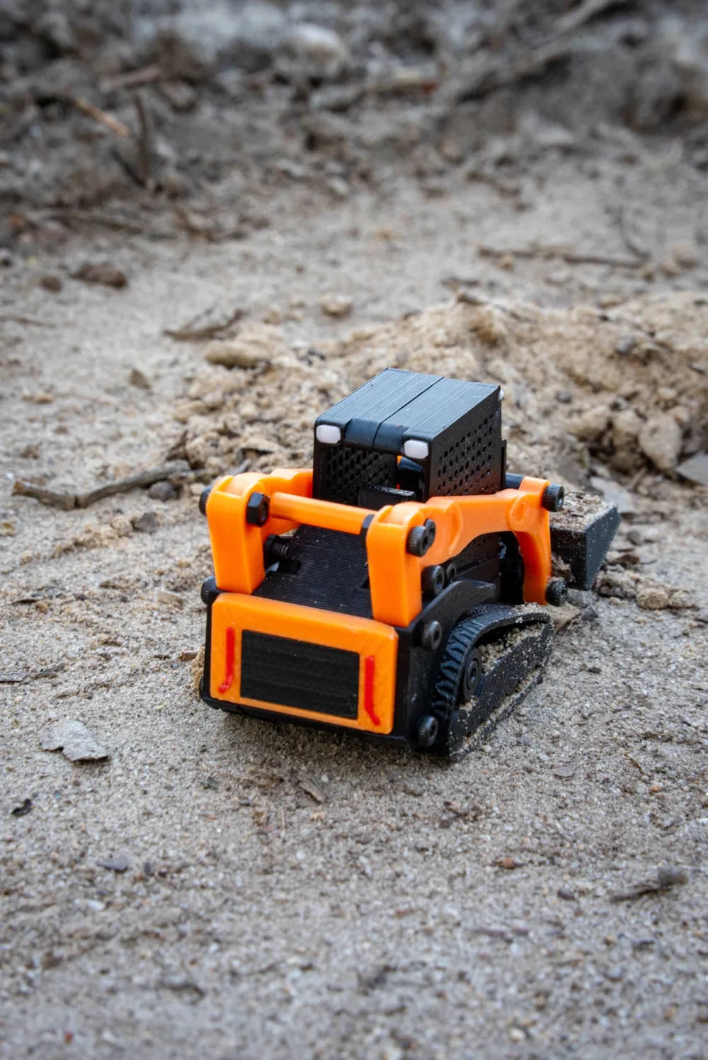 1/64 Scale Kubota Track Loader/Skidsteer - MakerWorld 3D Model | 3Drop