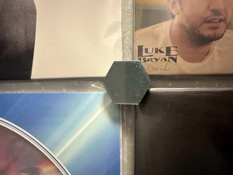 Hexagon Twist Lock Vinyl Wall Mount