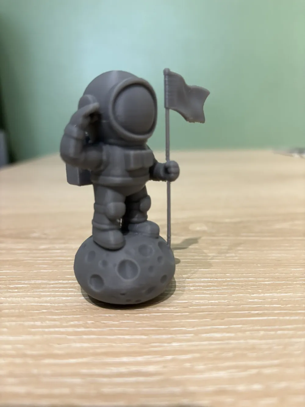 Small Spacemen Mini Spaceman on rock with flag by Badboyturnz MakerWorld: Download ...