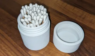 Q - Tip threaded screw container travel