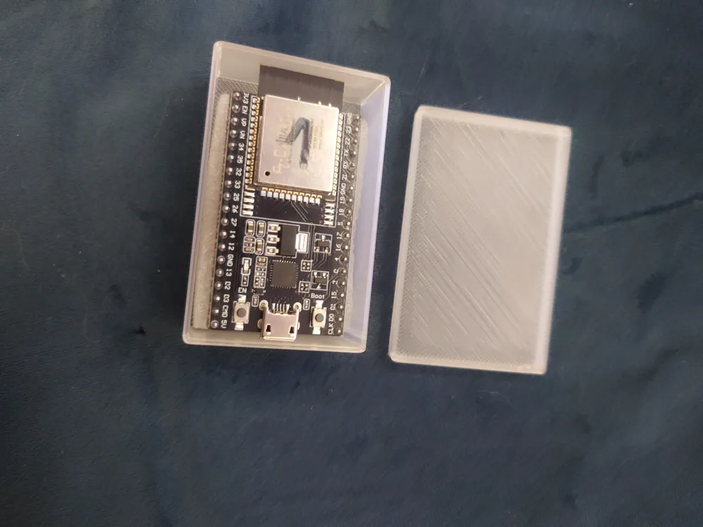Box32 Component ESP32_BOX - 免费 3D 打印模型 - MakerWorld