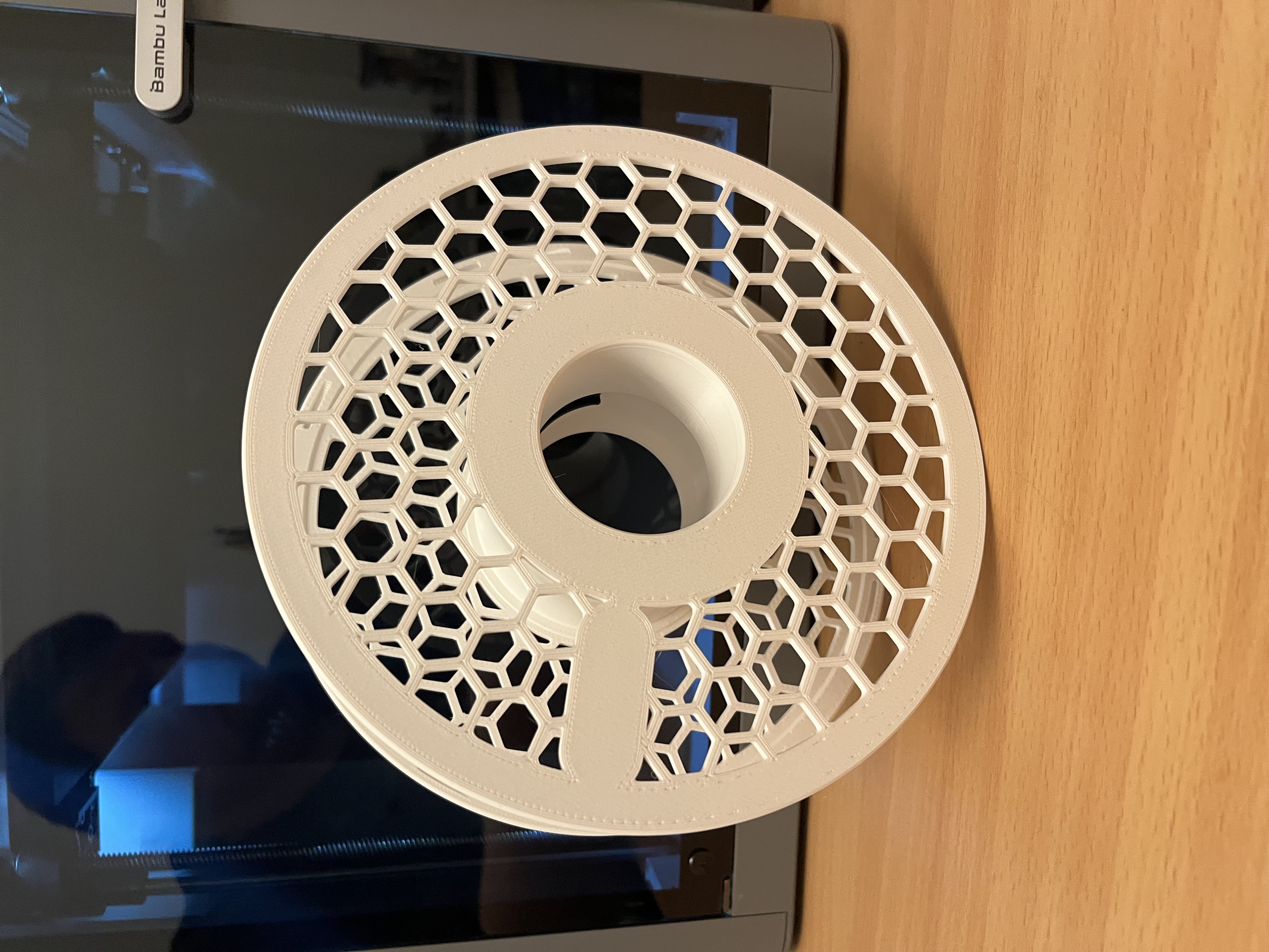 Miniatura 5 do modelo 3D Reusable Hex Spool