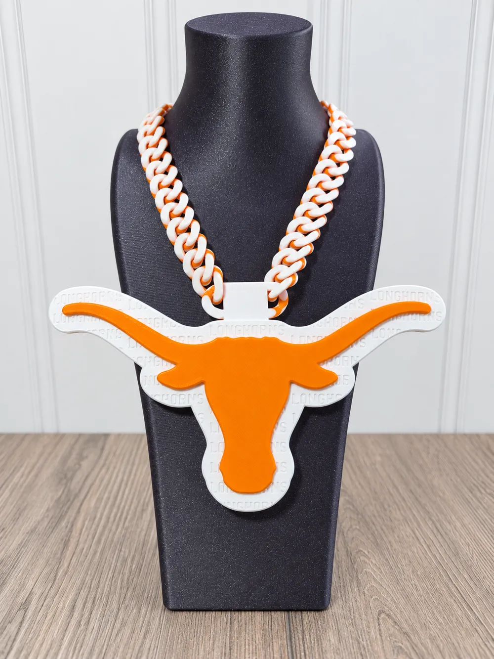 Connector Lock 3d Model Texas Longhorns Pendant and Chain - Free 3D Print Model - MakerWorld