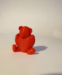 Ours en peluche au cœur tricoté — photo 3
