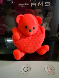 Ours en peluche au cœur tricoté — photo 4