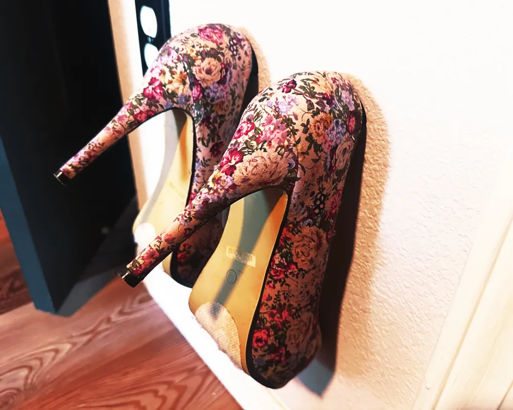 Curated visual reference: Picture Idea: Minimalist Shoe Mount Wall Mounted Shoe Holder By Snail Makerworld