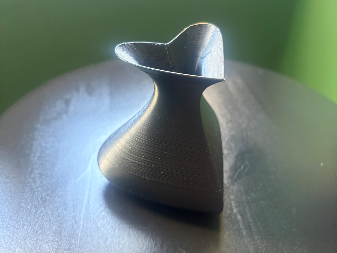 Modern Heart Planter - Easy Print