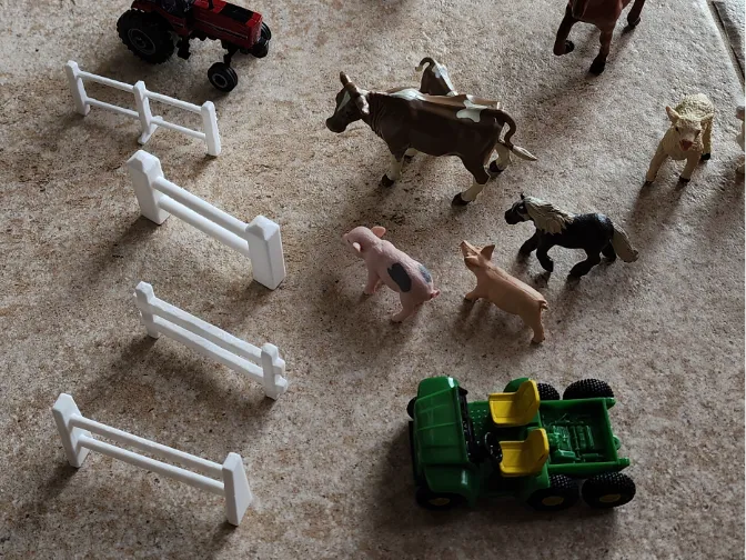 Model Farm Fences (4 Styles on Plate)