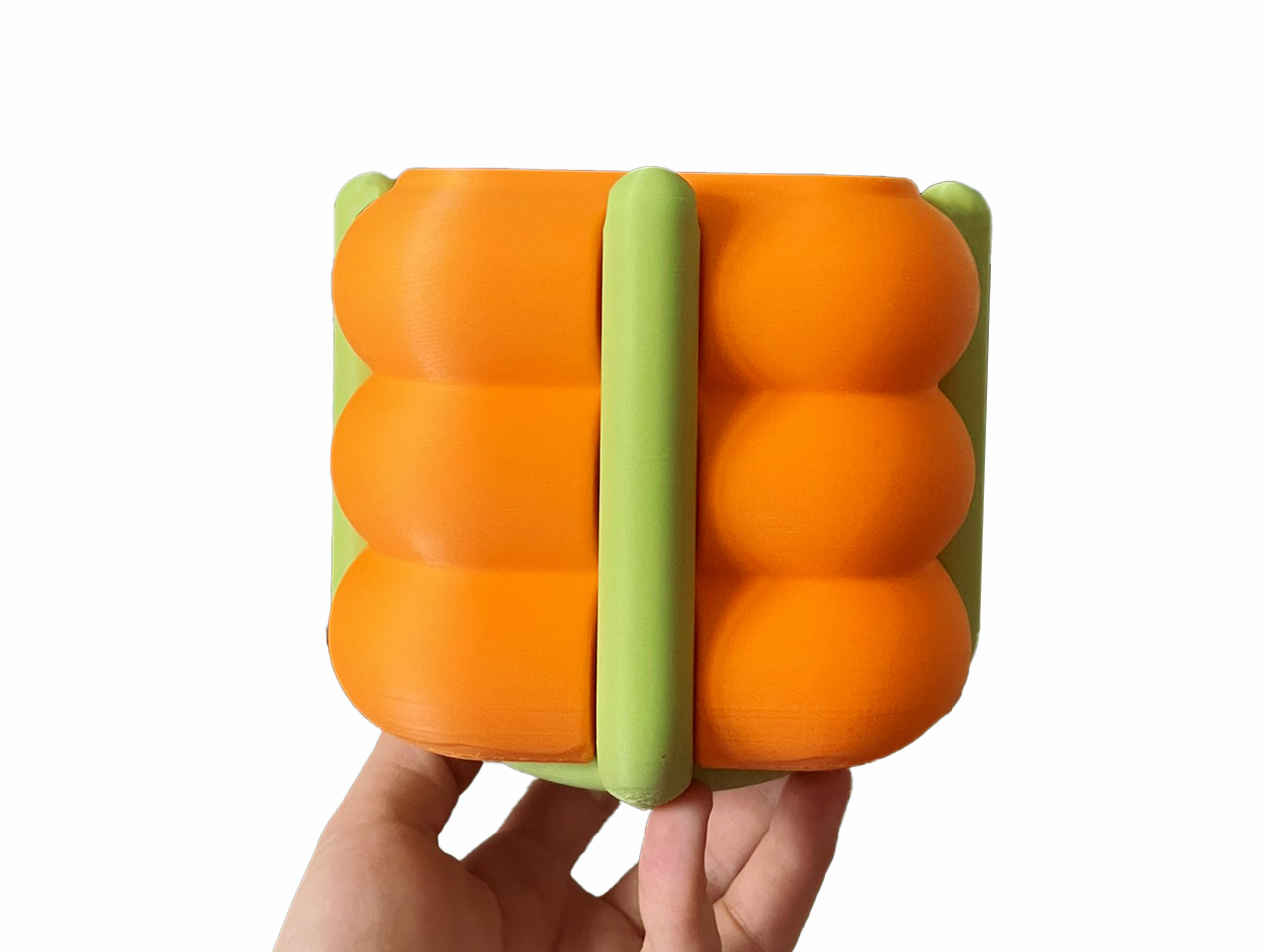 Miniatura 1 do modelo 3D Karotte Planter