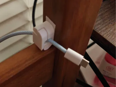 Cable Organizer/Clip (Print in Place, no hardware)