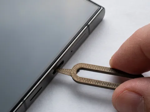 Accesorio de taller: Phone Charging Port Cleaner - less then 1g — referencia de MakerWorld
