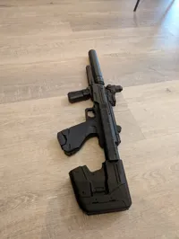 Pistolet-mitrailleur Halo (SMG), échelle 125 % — photo 4