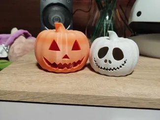 Pumpkin (LED) tea light holder 