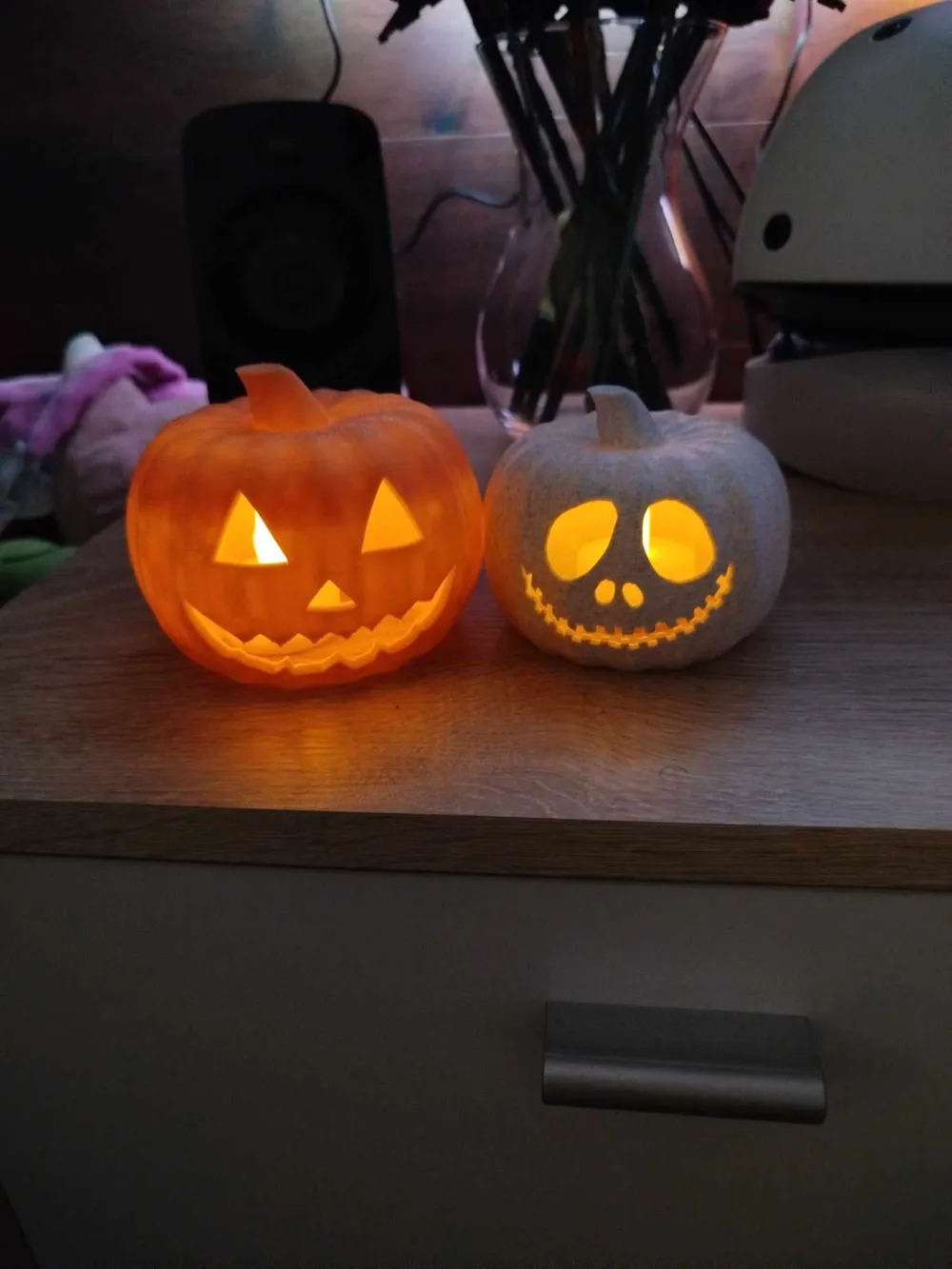 Pumpkin (LED) tea light holder - Free 3D Print Model - MakerWorld