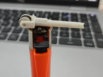 clipper lighter tamper