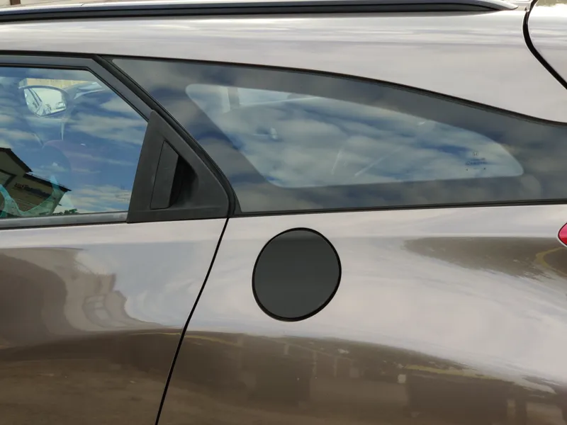 Honda Civic IX Fuel Lid