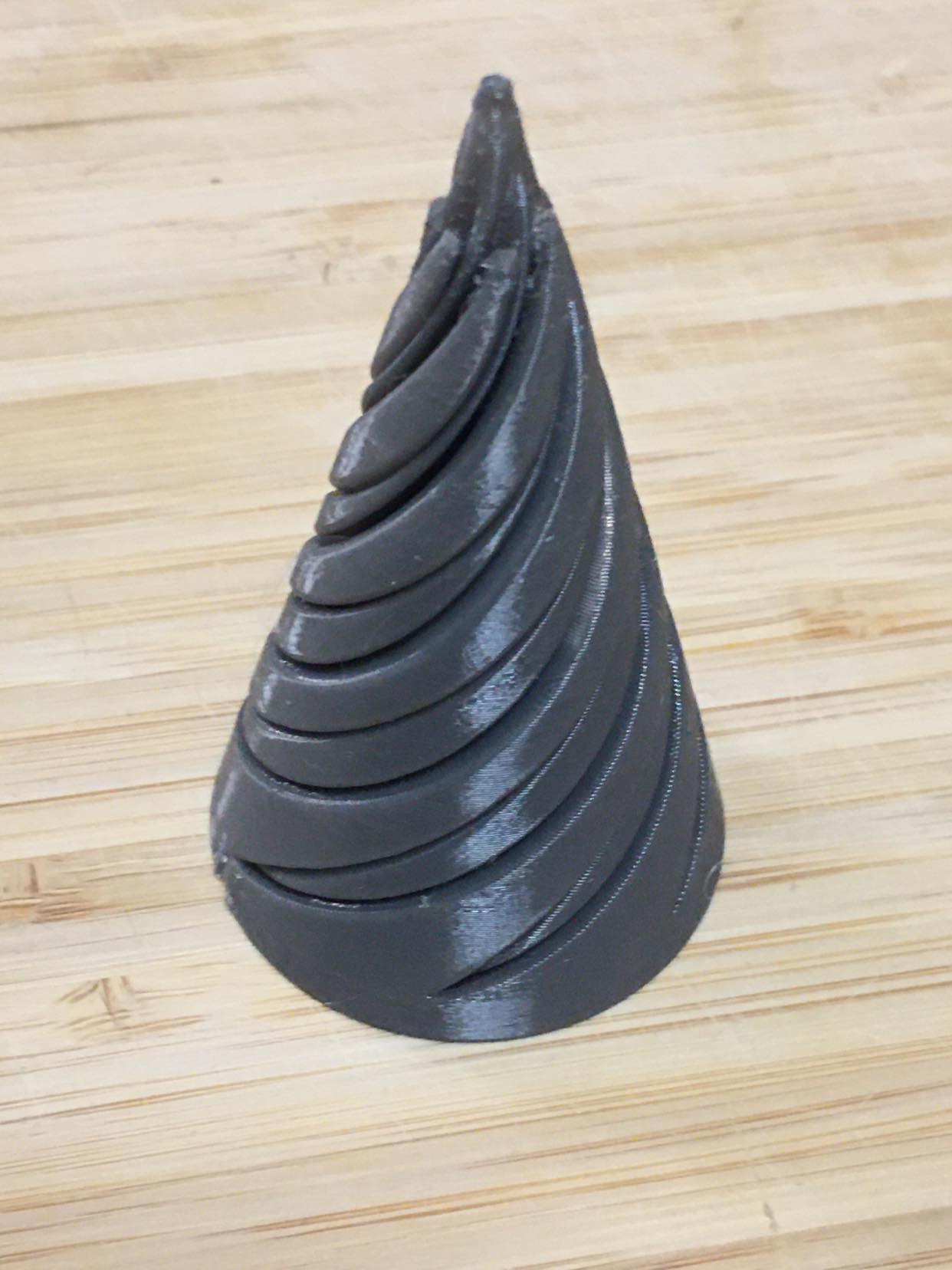 Miniatura 4 do modelo 3D Spiral fidget cone