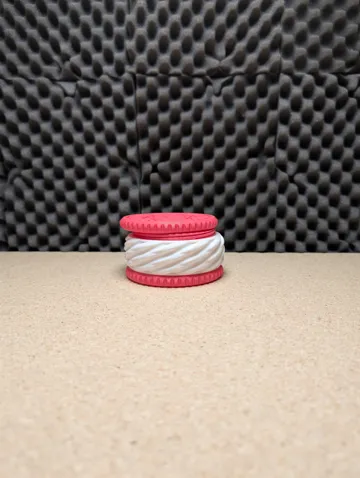 Caja o estuche: Triple Cream Cookie Container Secret Stash Box — vista de referencia 3