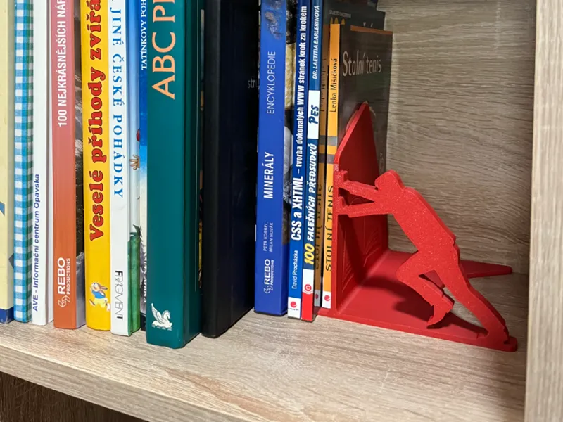 Pushing man book nook