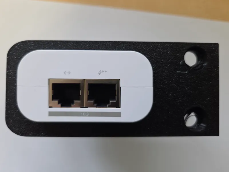 Ubiquiti POE++ RackMount
