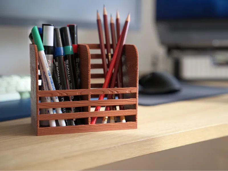 Pen organizer with wooden texture