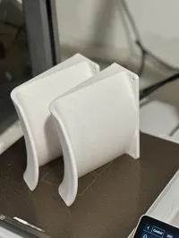 Pair of 2x hangers. 0.28mm layer, 3 walls, 10% gyroid infill