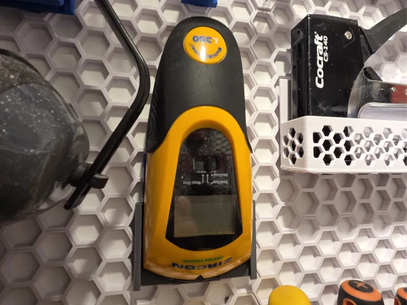 Zirocon L350 Studfinder for Honeycomb storage wall