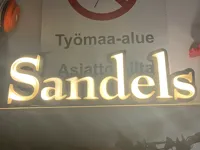 0.2mm layer, 3 walls, 8% infill