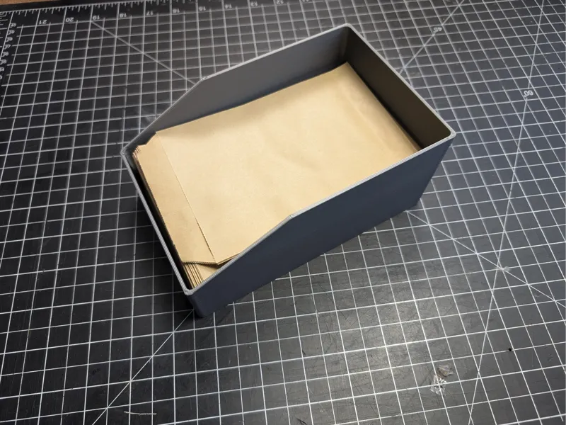 Simple parametric tray (various sizes included)