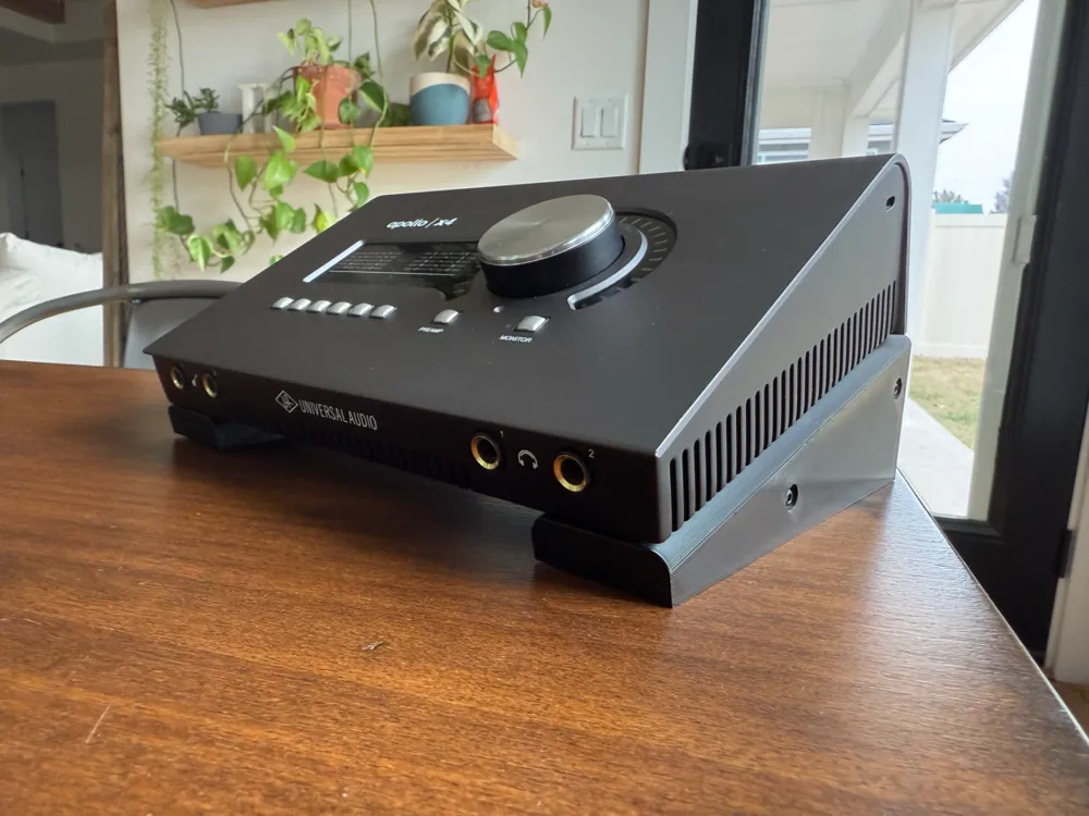 Universal Audio Apollo X4 Riser by user_4151452744 - MakerWorld