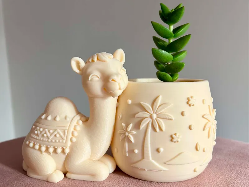 Cute Dromedary Planter