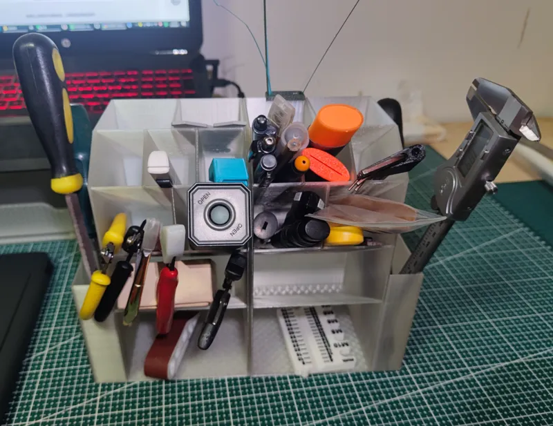 pen container  tool box