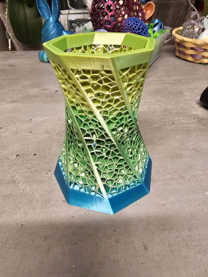 Voronoi Vase