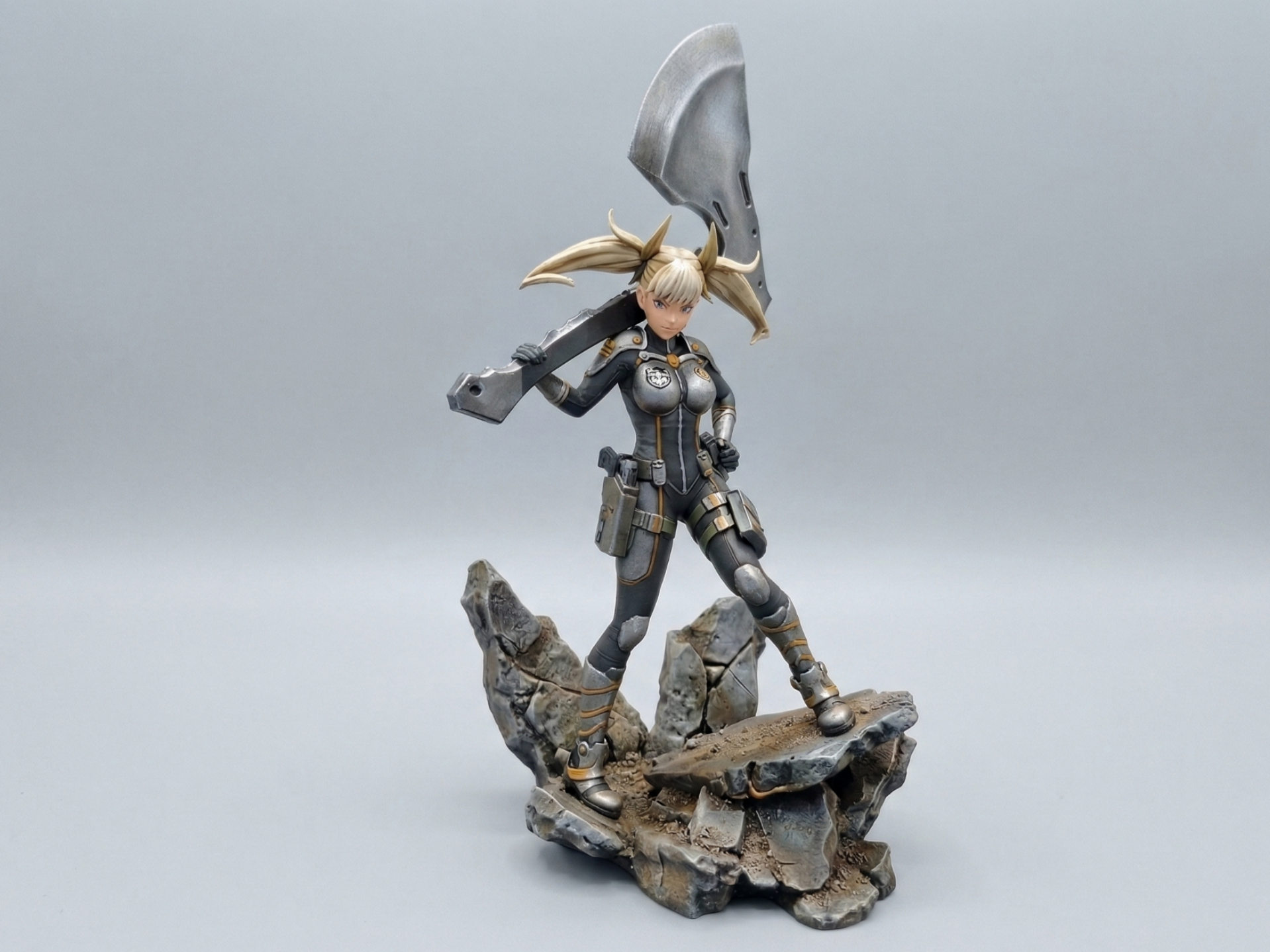 Kikoru Shinomiya - Defense Force Suit - Giant Axe