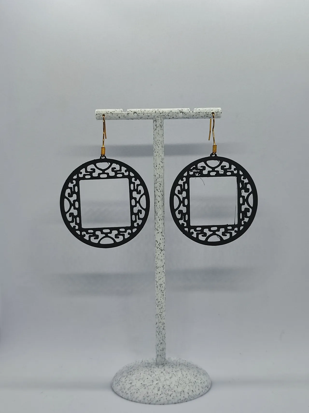 Aretes Marco Oriental view 2