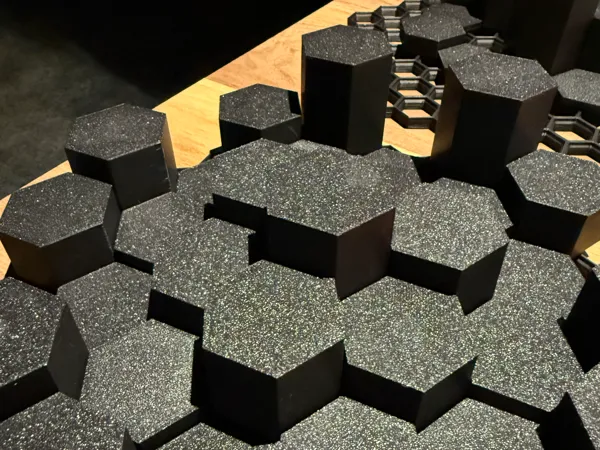 https://makerworld.bblmw.com/makerworld/model/US1beda6607494cb/design/e9d74615f2748091.jpg