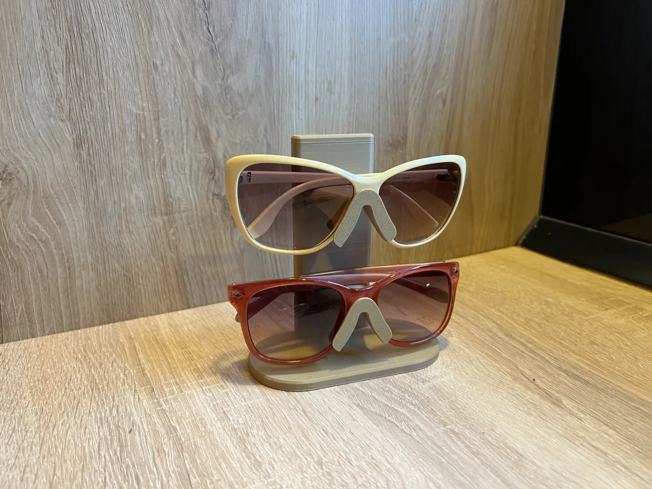 SnapStack Modular Glasses Holder view 3