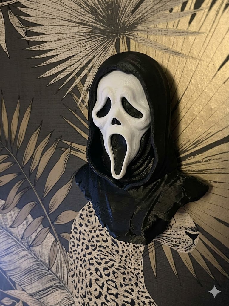 Miniatura 2 do modelo 3D Ghost face wall bust