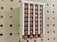 Distributeur de piles AAA pour panneau perforé — photo 2