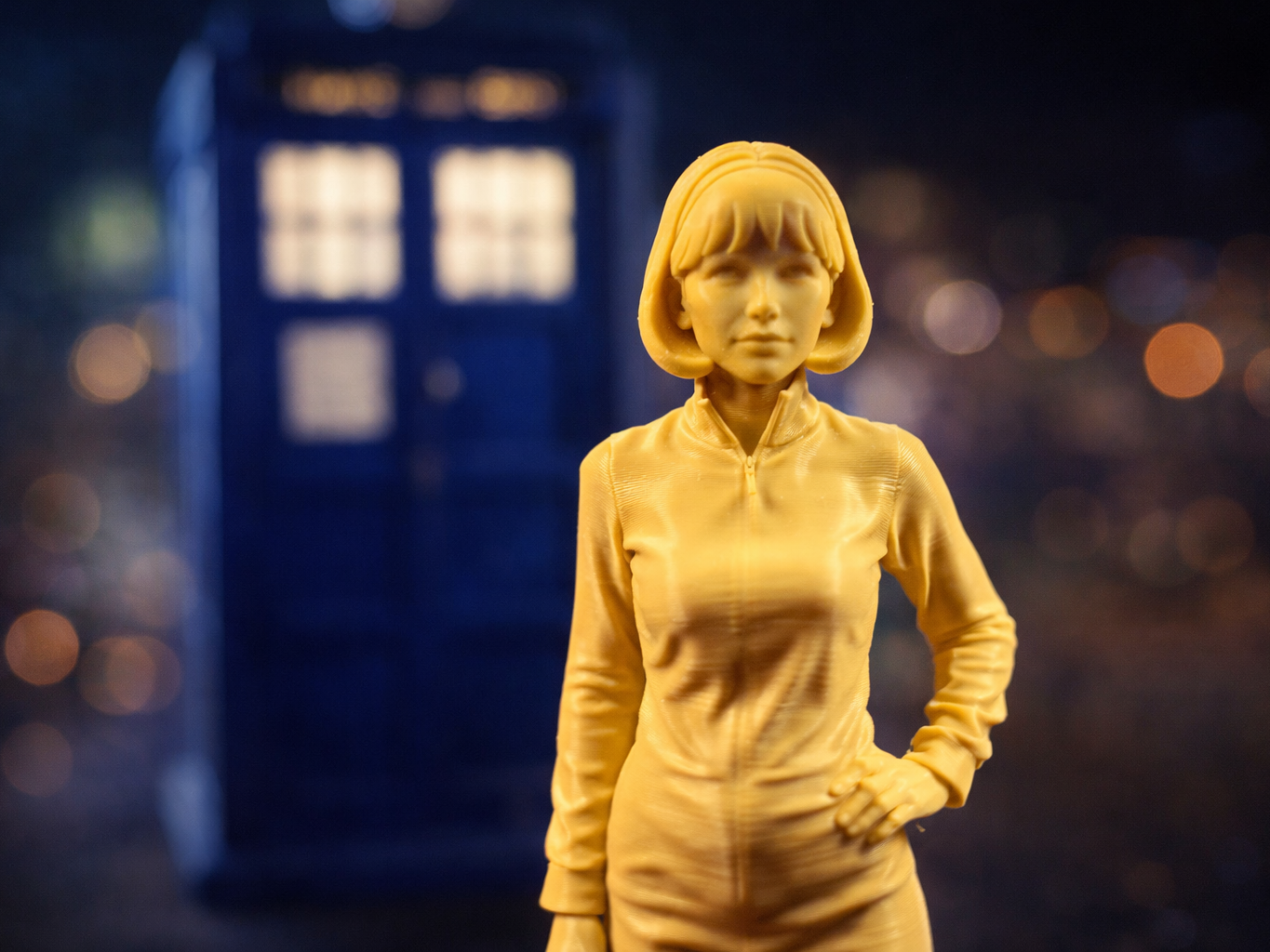 Zoe Heriot (Wendy Padbury) Figure - 1:10 Scale