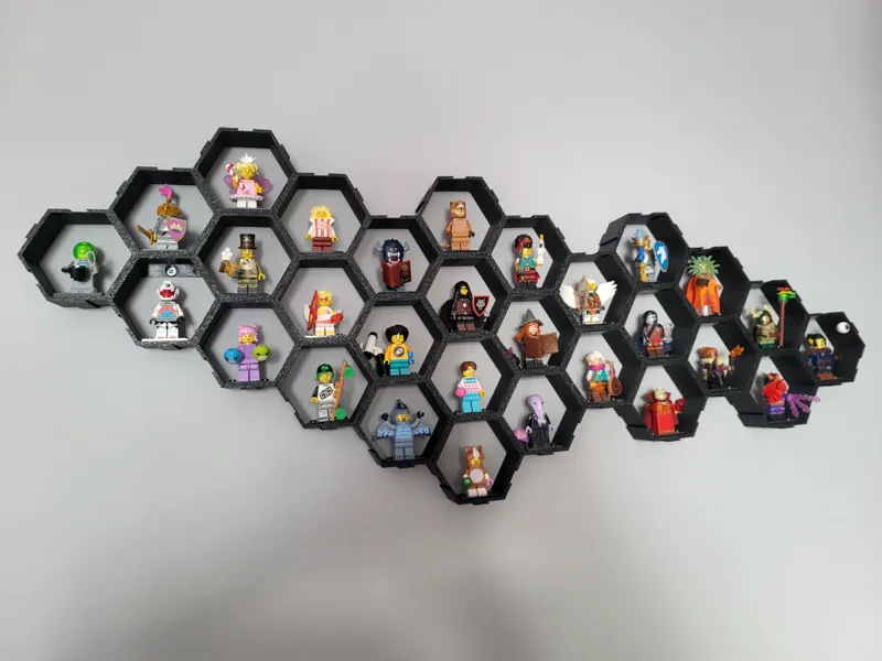 Low cost hexagonal minifigures display